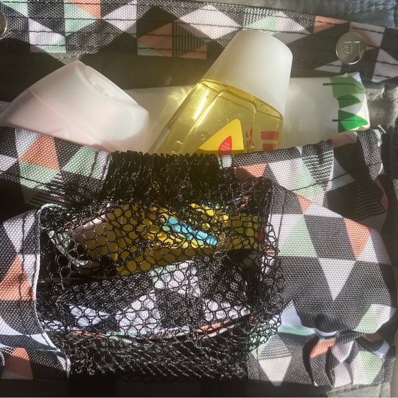 Lillybit Uptown Diaper Clutch Triangles - Picture 9 of 9